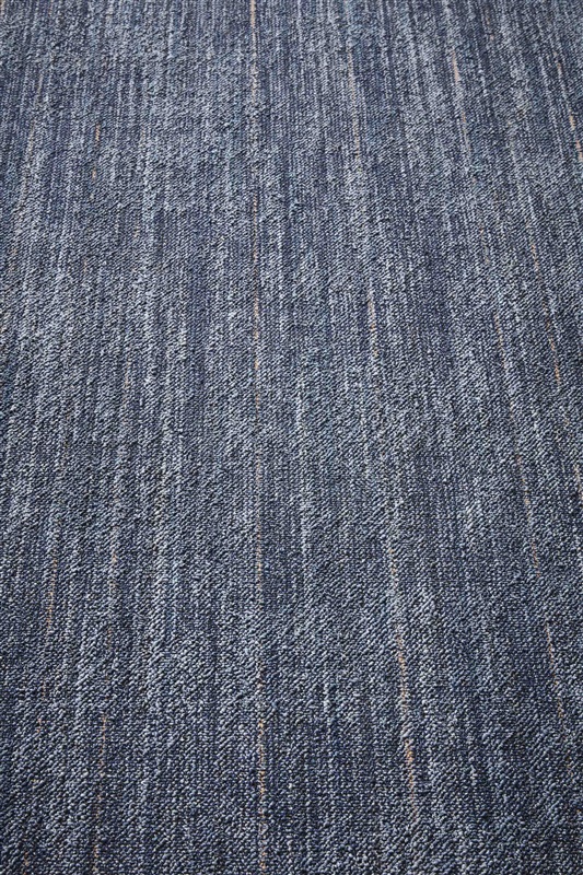 242.132 Worn denim dark