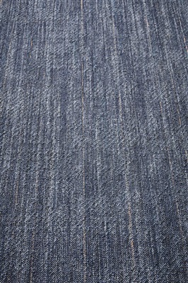 242.132 Worn denim dark